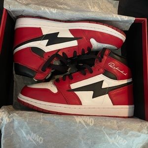 Omi Reloaded Merch Sneakers With The Chicago Colorway Size 10 Worn well kept